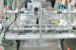 Automatic Thermoforming Vacuum Packaging Machine Automatic Thermoforming Vacuum Packaging Machine
